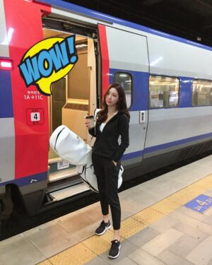 Ye Jung-hwa Instagram - 🚅