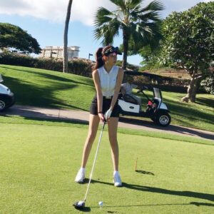 Ye Jung-hwa Instagram - 🏌🏻‍♀️
