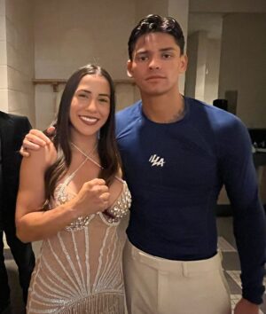 Yokasta Valle Instagram - Felicidades a @kingryan y todo su equipo, muy buena pelea!!!