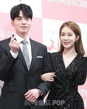 Yoo In-na Instagram - Touch Your Heart
PressConf Touch Your Heart ©Naver