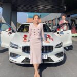 Yoon Jin-yi Instagram - 웨딩카도 타보고 ㅎㅎ넘나 재밌었던 촬영