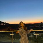 Yoon Jin-yi Instagram - happy virus😍
