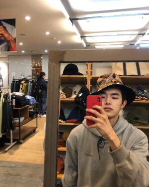 Kim Sung Hyun Thumbnail - 18.6K Likes - Most Liked Instagram Photos