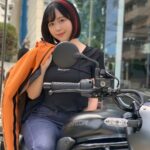 Yuki Yomichi Instagram - カワサキプラザに潜入❗️ #motocoto #写真好きな人と繋がりたい #ポートレート #声優 #youtuber #ファインダー越しの私の世界 #ポートレート女子 #オフショット #バイク女子 #バイク好きな人と繋がりたい #バイク #ライダー #バイク乗りと繋がりたい #車 #車乗りと繋がりたい #車好きな人と繋がりたい #車好き グラビア　#グラビアアイドル #グラビア撮影 #カワサキ #カワサキバイク #カワサキ女子 #エリミネーター　#kawasaki #エリミネーター400 #motocoto