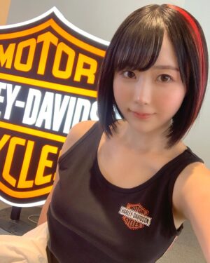 Yuki Yomichi Instagram - ブルースカイヘブン、きてくださった皆様、本当にありがとうございました😭✨

一緒に走れて写真を撮って話して本当に楽しかったです❤️

富士は本当に良いコースだ‼️

#ブルスカ2023
#ブルスカ
#ブルースカイヘブン
#富士スピードウェイ
#写真好きな人と繋がりたい #ポートレート #声優 #youtuber #ファインダー越しの私の世界 #ポートレート女子 #オフショット  #バイク女子 #バイク好きな人と繋がりたい #バイク #ライダー #バイク乗りと繋がりたい #ハーレー #ハーレー女子 #ハーレーダビッドソン #富士スピードウェイ