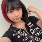 Yuki Yomichi Instagram - 髪の毛あかちゃんになったよ #写真好きな人と繋がりたい #ポートレート #声優 #youtuber #ファインダー越しの私の世界 #ポートレート女子 #オフショット #バイク女子 #バイク好きな人と繋がりたい #バイク #ライダー #バイク乗りと繋がりたい #派手髪 #赤メッシュ #ヘアカラー