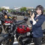 Yuki Yomichi Instagram - バイク200台でパレードラン❗️ チャリティーイベント「ジェントルマンズライド」に参加してみました☺️ バイクのニュースで詳しく書いてるのと、画像も盛りだくさんなのでぜひご覧くださいね💕 「夜道雪のちょっと寄り道」で検索❗️ こちら🔻 https://t.co/d0GEmNbGAB #写真好きな人と繋がりたい #ポートレート #声優 #youtuber #ファインダー越しの私の世界 #ポートレート女子 #オフショット #バイク女子 #バイク好きな人と繋がりたい #バイク #ライダー #バイク乗りと繋がりたい #ジェントルマンズライド #ユニオンジャック #パレードラン #ツーリング#triumph #トライアンフ #トライアンフ女子 #ボバー　#イギリス #バイクのニュース