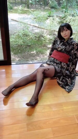 Yuki Yomichi Instagram - みてみて！

 #写真好きな人と繋がりたい #ポートレート #声優 #youtuber #ファインダー越しの私の世界 #ポートレート女子 #オフショット  #バイク女子 #バイク好きな人と繋がりたい #バイク #ライダー #バイク乗りと繋がりたい #車 #車乗りと繋がりたい #車好きな人と繋がりたい #車好き グラビア　#グラビアアイドル #グラビア撮影 #浴衣 #浴衣女子 #ゆかた