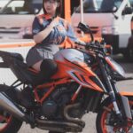Yuki Yomichi Instagram - 今日は相模湖で #KTM の試乗会でした✨ オレンジ色のカッコいい世界🍊 素晴らしい空間☺️ ご来場頂きありがとうございました😊✨ 皆様に撮っていただいた素晴らしい写真達をアップします #KTM #ktm #ktm試乗会 #ハスクバーナ #ガスガス　#相模湖プレジャーフォレスト #写真好きな人と繋がりたい #ポートレート #声優 #youtuber #ファインダー越しの私の世界 #ポートレート女子 #オフショット #バイク女子 #バイク好きな人と繋がりたい #バイク #ライダー #バイク乗りと繋がりたい #車 #車乗りと繋がりたい #車好きな人と繋がりたい #車好き グラビア　#グラビアアイドル #グラビア撮影