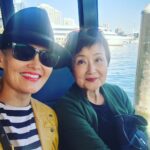 Yumi Stynes Instagram - Another day in paradise with the one person I really needed to cuddle and celebrate with today 🙏🏼😍, plus my favourite restaurant, a ferry ride⛴️ and glorious winter sunshine 🙌🏼