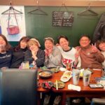 Yuzuru Kawai Instagram - 先日の花見の際の大量注文を快く受けて頂いた御礼を言いにてげてげさんへ行って来ました。 部活終わりなんか、てくらい食べて飲みました。 明日はラヴィット🐰 グアムロケ後編なので是非観てください☺️