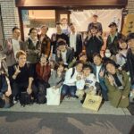 Yuzuru Kawai Instagram - 昨日のNGKでの単独ライブで今年のツアーは終了致しました。 広島、東京、福岡、北海道、沖縄、大阪、どこかしらの会場に来て下さった方、ゲストのみんな、スタッフさん、本当にありがとうございました！ また一つええ思い出になりました。 来年も今年のツアーを上回れるように今から色々また考えたいと思います。 千秋楽の打ち上げは『てげてげ』さんで。 水炊き、鉄火巻き、辛麺、うま過ぎました。 年末に向けてもういっちょ頑張ります🔥 ツアーに関わって下さった全ての皆さんに感謝です‼️‼️‼️