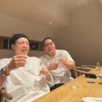 Yuzuru Kawai Instagram - 毎日毎日笑とる場合か。 しっかりせぇ。 ヘラヘラすな。 明々後日5月31日有楽町で一人のトークライブございます。 配信チケットもございます。 追い詰められて見事に笑ってない様子を是非観てみてください。