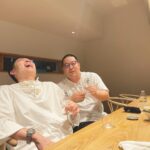 Yuzuru Kawai Instagram - 毎日毎日笑とる場合か。 しっかりせぇ。 ヘラヘラすな。 明々後日5月31日有楽町で一人のトークライブございます。 配信チケットもございます。 追い詰められて見事に笑ってない様子を是非観てみてください。