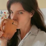 Yvonne Catterfeld Instagram - Hey: schickt mir gerne eure Bilder wie ihr in den Tag startet. So sieht mein perfekter Sonntagmorgen aus… #morning #sunday