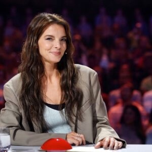 Yvonne Catterfeld Instagram - Danke für die Einladung! Ich hatte einen wahnsinnig schönen Abend als Gast-Jurorin bei das @supertalent 🎊
Was ich so erlebt habe könnt ihr euch heute Abend um 20:15 bei RTL anschauen!

#dassupertalent #jury