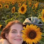 Yvonne Catterfeld Instagram - Little sunflower, I see your glow. Little sunflower, one day you’ll grow…♥️