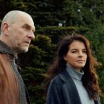 Yvonne Catterfeld Instagram - Am 25.12. kommt unser neuer Wolfsland - „Das schwarze Herz“ 🖤 mit grandioser Bildgestaltung von @timoritz_dop im Team mit unserem geliebten Regisseur @olewennundaber, einem hervorragenden Cast wie immer von @mscasting_ und lieben Kollegen, unseren Drehbuchautoren #svenposer und @solaneu, die immer wieder spannende Geschichten für uns schreiben, geführt von einer Vision unserer Produzentin Jutta Müller von @molinafilm sowie unserer Cutterin @frdrfflr 🙏 Viel Spaß am 1. Weihnachtsfeiertag mit uns 🐺 in der @ard_degeto #wolfsland #krimi #psychothriller #actress