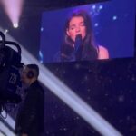 Yvonne Catterfeld Instagram – Kleiner Einblick in unseren Soundcheck für die Charity Gala im @bayerischen_rundfunk, dem ich hiermit danken möchte, dass wir live spielen durften, vor allem aber dass er solch eine Show auf die Beine stellt, in der 11,65 Mio gespendet wurden. Danke allen, die gespendet haben – egal wie viel! Danke meiner Band, die mich unterstützt hat. Ihr seid einzigartig. Danke @erosatomus, dass du eingesprungen bist – damals noch bei @thevoiceofgermany, wo ich dich bewundert und supported hab, auch wenn du nicht in meinem Yeam warst, diesmal war es umgekehrt 🙏 
Danke liebster @hpcbremen – ohne dich wäre ich aufgeschmissen. Du gibst mir Sicherheit. Und passt auf uns auf! 🙏 danke @derkummer.de für’s Begleiten und wie immer meinen liebsten unfassbaren Gospelsängern @samuelsfranklinofficial @therealdarnitarogers und @leratoshadare ! Immer wieder ein Genuss, mit euch zu singen! Und @keymer_music am Piano 🙏

#charity #live #fun