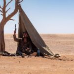 Zac Efron Instagram – No signal out here in the desert…
#goldonstan
#stanoriginals 
#behindthescenes
📸 by Matt Nettheim Australia
