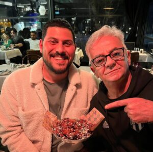 Zafer Algöz Instagram - #Mersin ‘de güzel sürpriz “cash on the table” yemek nihayet nasip oldu. @arak.ocakbasi
