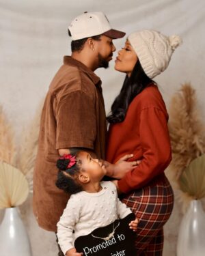 Zakiyah Everette Instagram - Extra thankful this year 🍁🤎🤰🏽#thanfulforfamily #thankfulformybabies #thankfulforlove #happythanksgivng #2023baby