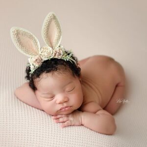 Zakiyah Everette Instagram - My little Easter bunny 🐰💕 @lisayvettephotography .
.
.
.
.
.
.
.
.
.
#prettybaby #myfirstborn #happybaby #fashionbaby #cutebabies #blackbaby #blackbabies #curlybaby #naturalhair #babyfashion #babymodel #gerberbaby #babiesofig #baby #newborn #marchbaby #pisces #piscesbaby #babymilestones #HarlemAaliyah #babyHarlem #prettygirl #babyfever #myprincess #newbornphotography #spring