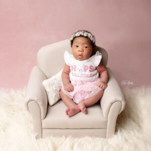 Zakiyah Everette Instagram - My little Easter bunny 🐰💕 @lisayvettephotography .
.
.
.
.
.
.
.
.
.
#prettybaby #myfirstborn #happybaby #fashionbaby #cutebabies #blackbaby #blackbabies #curlybaby #naturalhair #babyfashion #babymodel #gerberbaby #babiesofig #baby #newborn #marchbaby #pisces #piscesbaby #babymilestones #HarlemAaliyah #babyHarlem #prettygirl #babyfever #myprincess #newbornphotography #spring