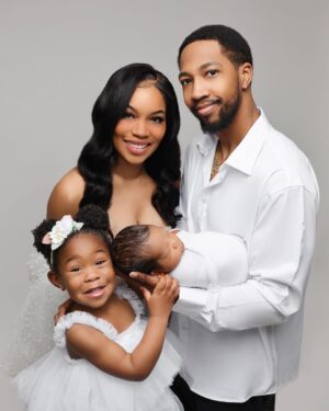 Zakiyah Everette Instagram - My little family 🤍🤎 Can you tell how excited Harlem is ? 🥹