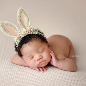 Zakiyah Everette Instagram - My little Easter bunny 🐰💕 @lisayvettephotography .
.
.
.
.
.
.
.
.
.
#prettybaby #myfirstborn #happybaby #fashionbaby #cutebabies #blackbaby #blackbabies #curlybaby #naturalhair #babyfashion #babymodel #gerberbaby #babiesofig #baby #newborn #marchbaby #pisces #piscesbaby #babymilestones #HarlemAaliyah #babyHarlem #prettygirl #babyfever #myprincess #newbornphotography #spring