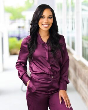 Zakiyah Everette Instagram - 👩🏽‍💼 An effective website and captivating branding are vital in today's digital world. They leave a lasting impression and drive business growth. Let me help you achieve greatness in these areas! 💻✨📸

1️⃣ Effective Website: Your virtual storefront that converts visitors into loyal customers.

2️⃣ Captivating Branding: Establishes trust, builds credibility, and fosters customer loyalty.

3️⃣ Eye-Catching Content and Photography: Stunning visuals that attract your target audience.

How can I help?

✨ Website Development: Customized, user-friendly websites that generate results.

✨ Branding Strategy: Craft a compelling brand story that captivates your customers.

✨ Content Creation: Engaging copywriting and social media content that drives interactions.

✨ Photography Services: Professional imagery that elevates your brand.

Ready to create a captivating online presence? DM me or comment below! 💌✨

#WebsiteDevelopment #BrandingStrategy #ContentCreation #PhotographyServices #DigitalMarketing #BusinessGrowth