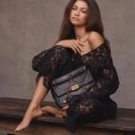 Zendaya Instagram - Proud to say I have the honor of being the face of @maisonvalentino such a dream. Thank you and can’t wait for what’s to come @pppiccioli 🖤 #ValentinoGaravani #RomanStud