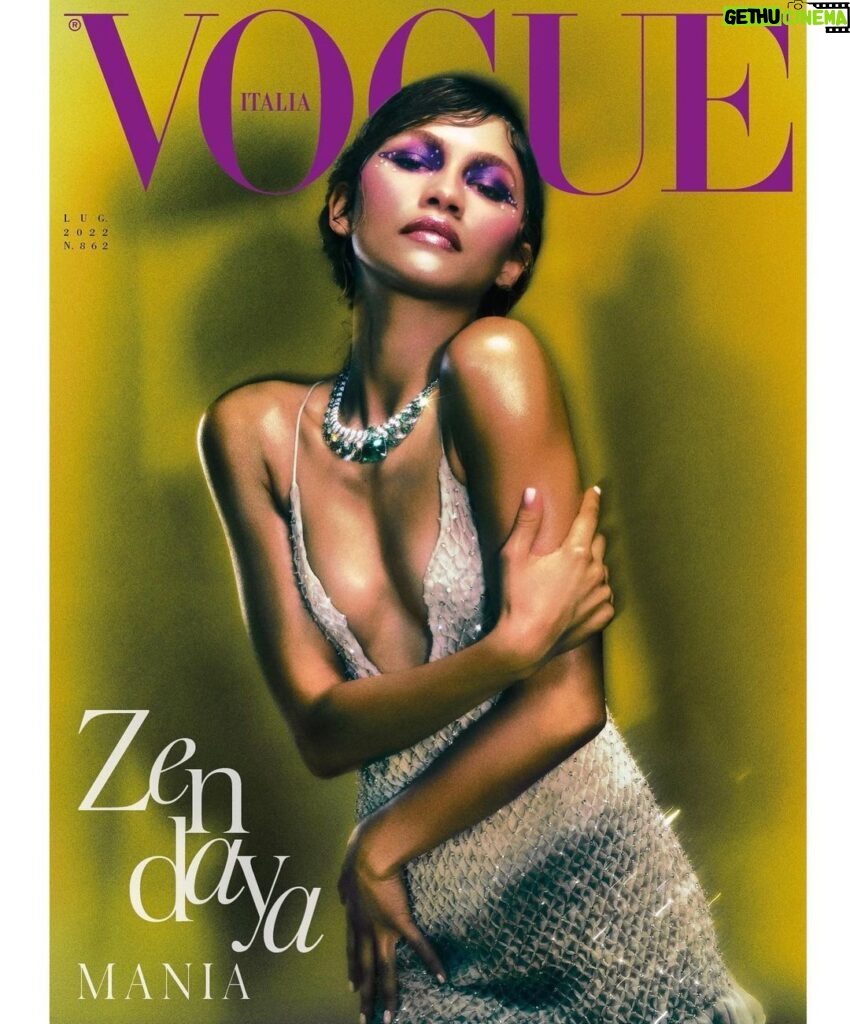 Zendaya Instagram - Such a dream shooting this cover, thank you so much @vogueitalia for having me✨ Shot by the incredible @elizavetaporodina