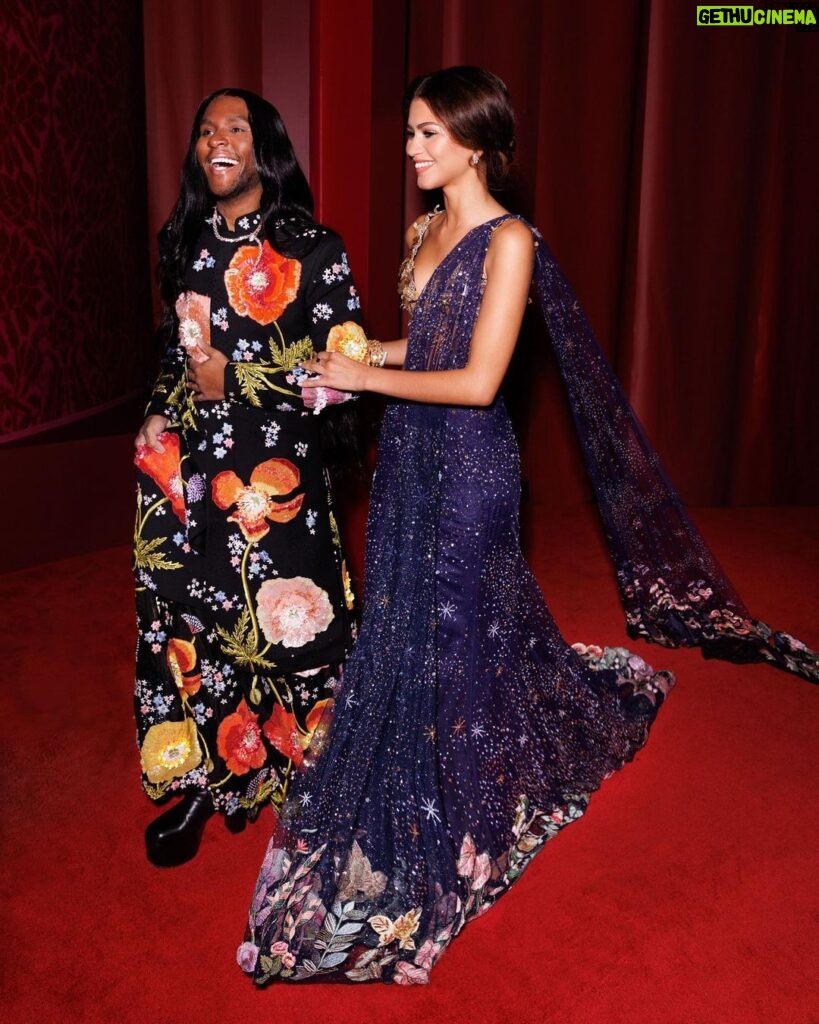 Zendaya Instagram - I had the most extraordinary night celebrating @nmacc.india Thank you Mumbai for the warmest and kindest welcome. And to @rahulmishra_7 for your beautiful creations, it was an honor for @luxurylaw and I to wear your work yet again♥️