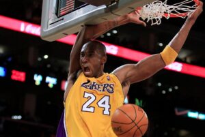 Zinédine Zidane Instagram - Kobe Bryant. Tu as été un exemple pour ma famille et moi, tout comme pour des millions de personnes à travers le monde. 
Les légendes sont éternelles. 
Toutes mes pensées les plus profondes pour la famille Bryant. 
RIP Gianna and Kobe.