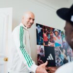 Zinedine Zidane Instagram – Une belle rencontre avec la famille @adidas et les jeunes athlètes de la #teamadidas Paris, France