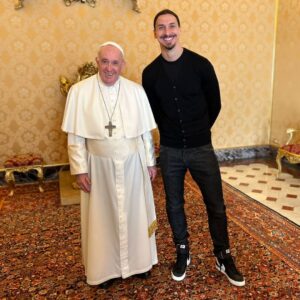 Zlatan Ibrahimović Instagram - Peace and Love @franciscus