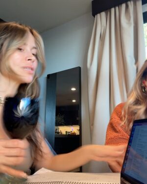 Zulay Henao Instagram - Trying to work on my baby @modernmuze ..BUT… swipe for the culprits. 🖤🍇👩‍👧😩

Everything requires patience, balance, focus, love and desire! 
Follow our #muze community, let’s level up, create the life of our dreams and support each other while we do it! 

Tell me about your BIGGEST dream in the comments, I love you! 🖤