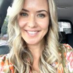 Abby Coleman Instagram - Three and a half years after #worldsgreatestshave Thanks for listening to my request for mermaid 🧜🏿‍♀️ hair @brisbanesbesthairdressers and the fact I want my hair past my boobs…. Let’s hope my hair grows faster than gravity #brisbanesbesthairdresser