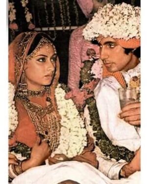 Abhishek Bachchan Instagram - Adding to the list of the many Golden Jubilees to their credit…. But this, is by far the most special one. Happy 50th wedding anniversary Ma and Pa!
