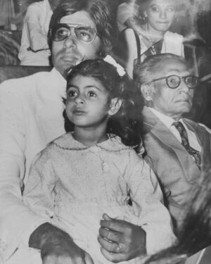 Abhishek Bachchan Instagram - It’s the big sis’s birthday!
Happy Birthday, Shwetdi. 
Love you. ❤️
@shwetabachchan