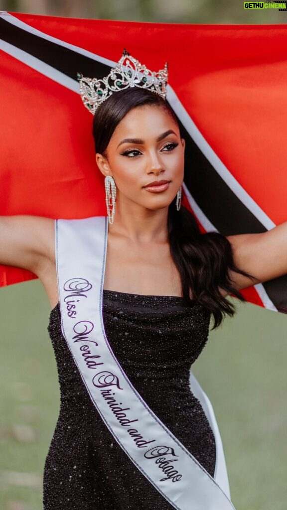 Aché Abrahams Instagram - “Trinidad is my land, and of it I am proud and glad.” Happy Independence Day Trinidad and Tobago!!! 🔥🇹🇹 @acheabrahams @invisiblescarsproject_mwtt @missworldtrinidadandtobago Photographer @raj.vphotography #missworldtrinidadandtobago #missworld #beautywithapurpose #roadtomissworld Moka, Maraval