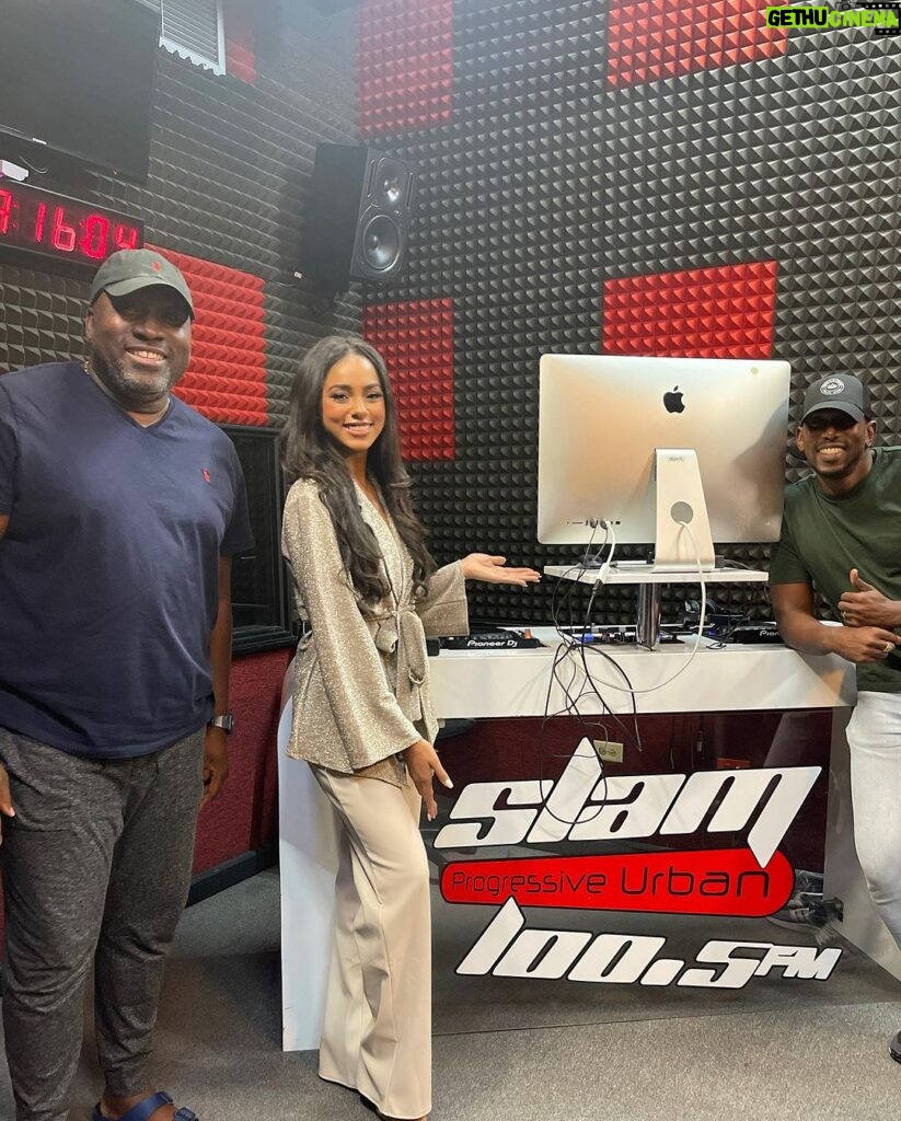 Aché Abrahams Instagram - Had so much fun co hosting on @slam1005fm radio bright and early this morning. I enjoyed speaking to all you beautiful people of Sweet T&T! 🇹🇹 I had the opportunity to share about my Miss World journey, prep for India and of course the work I’m doing with my @missworld_beautywithapurpose project @invisiblescarsproject_mwtt! Thanks so much to the slam fam @blazemogul and @selectormyles for welcoming me with open arms! 🙏🏽 see you again soon #missworld #beautywithapurpose #roadtomissworld #InvisibleScarsProject #missworldtrinidadandtobago Trinidad and Tobago