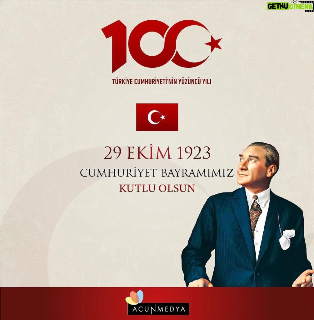 Acun Ilıcalı Instagram - Cumhuriyetimizin 100. yılını kutlamanın gururunu, mutluluğunu ve heyecanını yaşıyoruz. Milletimize Cumhuriyet'i armağan eden Ulu Önderimiz Gazi Mustafa Kemal Atatürk’ü ve vatanımız uğruna canlarını feda eden aziz şehitlerimizi saygı ve minnetle anıyorum. 29 Ekim Cumhuriyet Bayramımızın 100. yıl dönümü kutlu olsun.