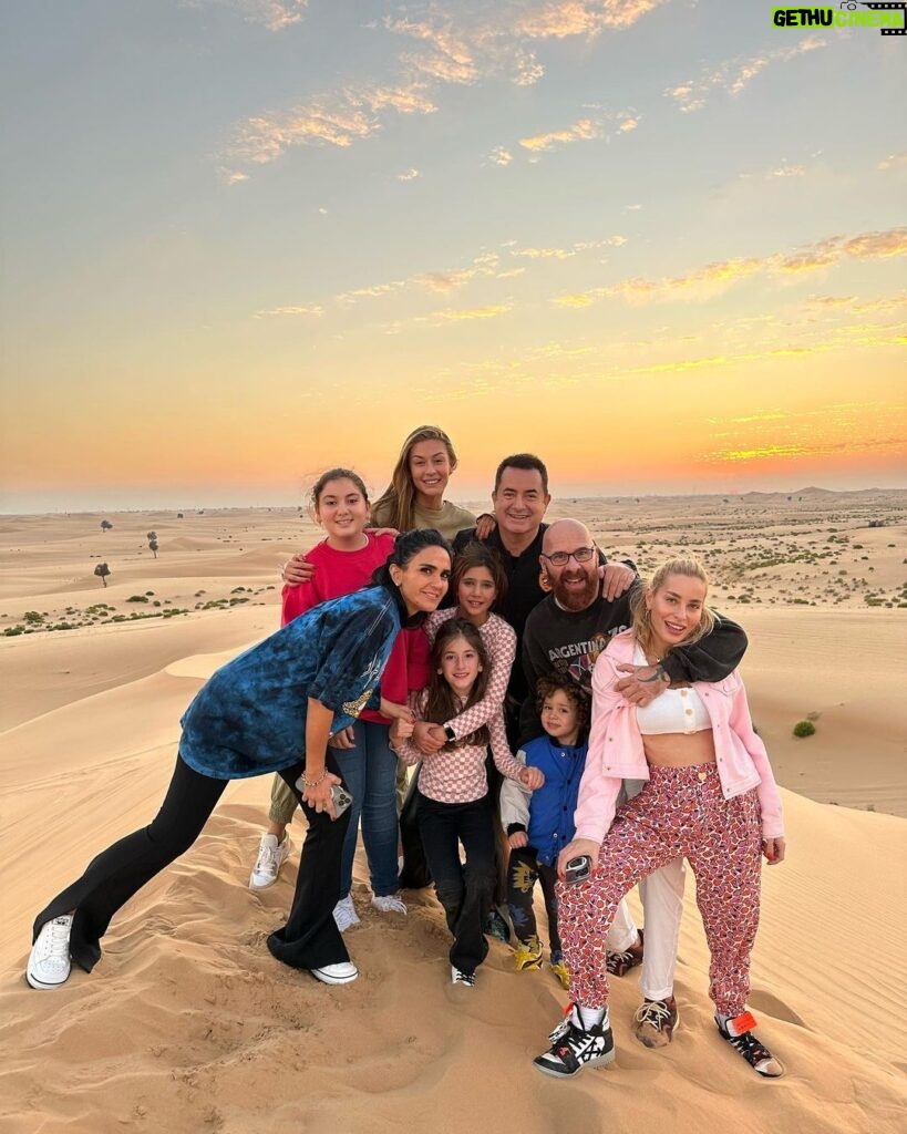 Acun Ilıcalı Instagram - Desert Rose ❤️ Abu Dhabi, U.A.E.