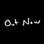 Adam Levine Instagram - #Memories video out now. *Link in Bio*