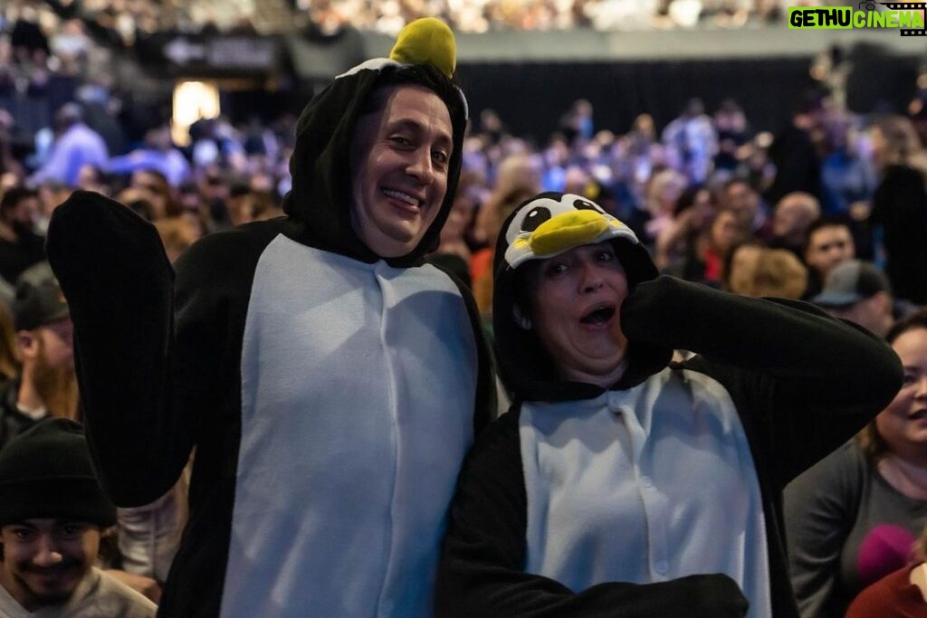 Adam Sandler Instagram - Goodness, Sacramento. You were loud. You were fun. And I’m happy to call you my family now. Love you. @golden1center