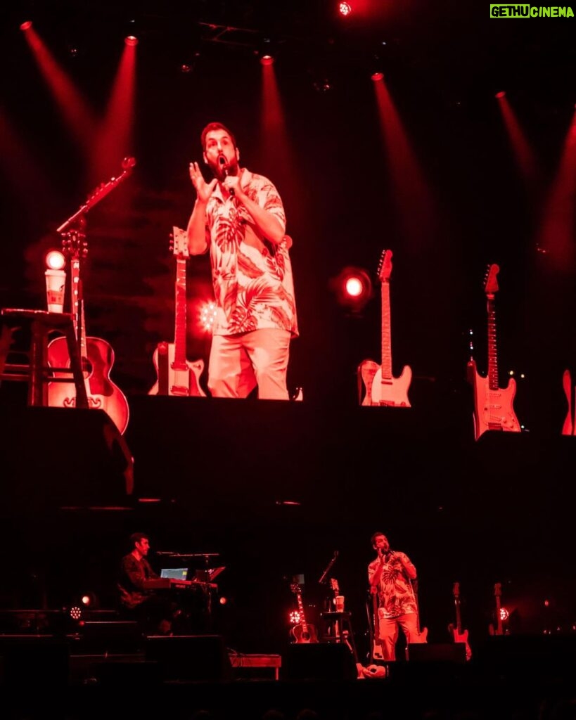 Adam Sandler Instagram - Boston night 2. We did it. We connected. We will always have that Tuesday. Love you and thank you @mgmmusichall