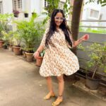 Aditi Dravid Instagram - Always a happy puppy when i work 🫶🏻🧿 #postshoot #happiness (swipe left) Have shot something fun today! Revealing it soon! Stay tuned! Also, thank you @labelposhaaq09 for this super cute dress! Looovevveeddd it 💕 #aditidravid #shootday #workdays #bestdays #lovemyjob #livingmydreams #aditivinayakdravid 🧿🧿🧿