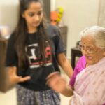 Aditi Dravid Instagram - हैप्पी बड्डे आजी बाई 🧿♥️ . . #aditidravid #aajibai #aditichiaaji #bdaygirl #youngest #kid #myweirdo #happybirthday #livelong #happyandhealthylife